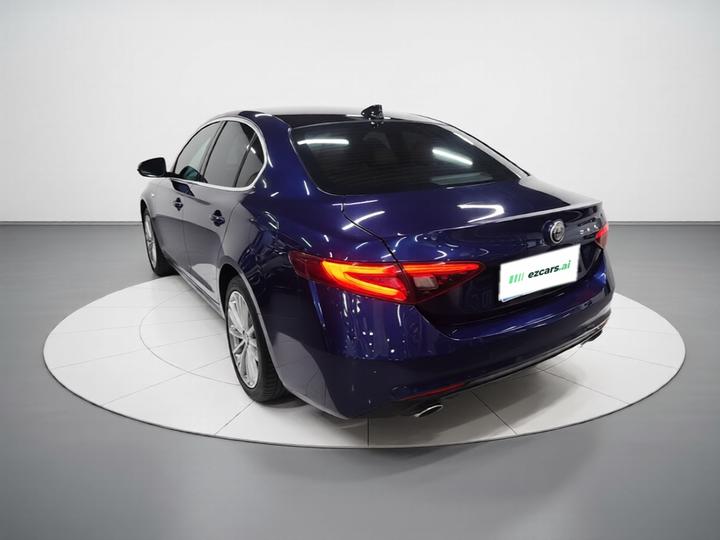 Alfa Romeo Giulia 2017 2.0T 200HP Luxury photo 4