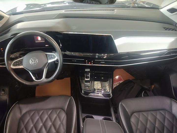 2022 380TSI AWD Flagship 6-Seater photo 5
