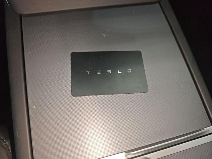 Model Y 2026 RWD photo 8