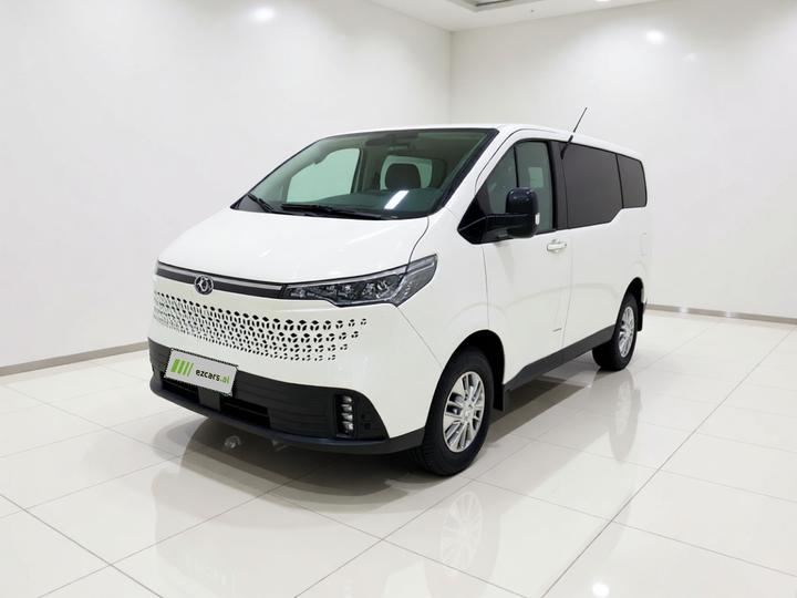 MAXUS V70 2023 2.0T Elite MT Short Wheelbase 5/6-Seater 125Ps