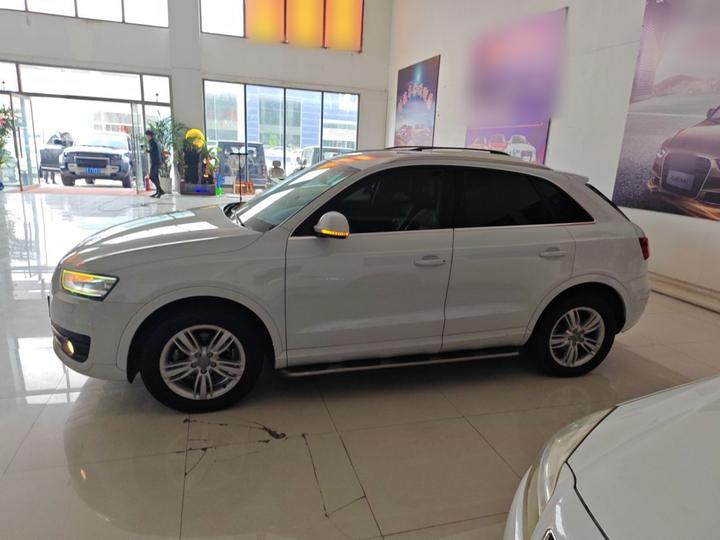 Q3 2013 35 TFSI Comfort photo 4