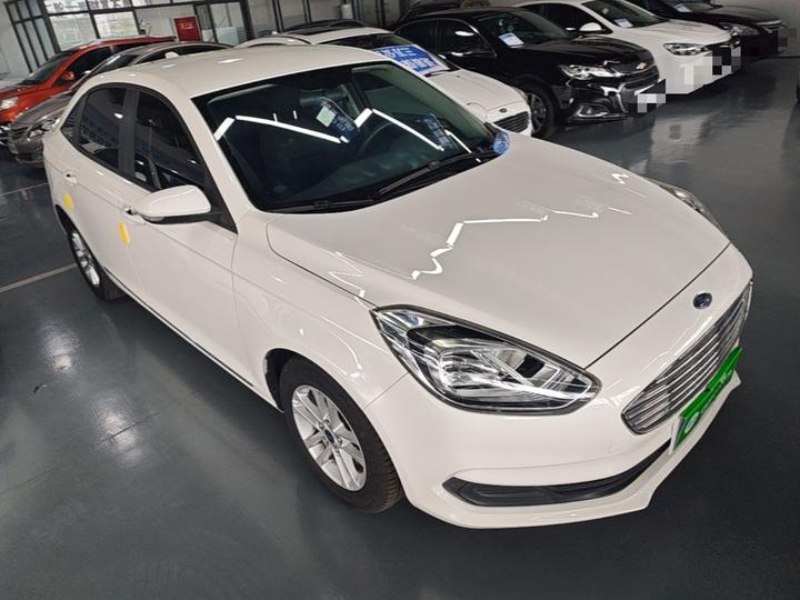 Escort 2019 1.5L AT photo 3