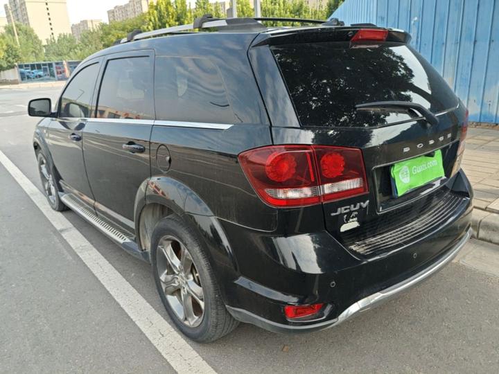 Dodge 2016 2.4L RWD Wagon photo 4