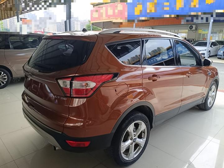 Kuga 2018 EcoBoost 180 RWD photo 4