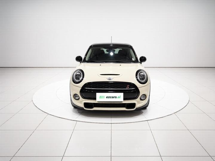 2018 2.0T COOPER S 5-Door photo 2