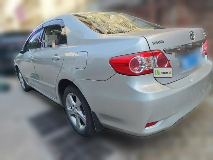 Corolla 2011 1.8L CVT GL-i photo 4