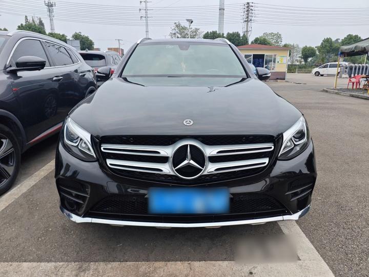 GLC 2017 GLC 260 4MATIC Luxury photo 4
