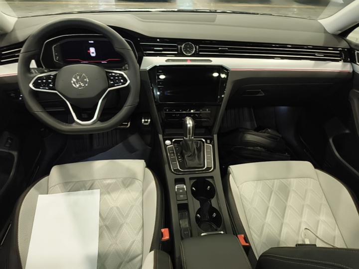 Magotan 2023 200 Anniversary Edition 330TSI DSG Luxury photo 5