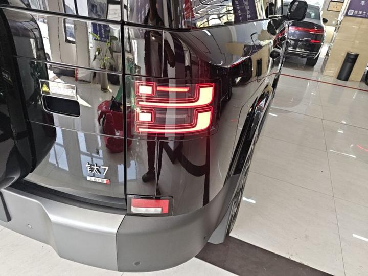 Fang Cheng Bao 7 2025 190KM AWD Ultra photo 7