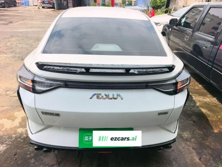 Yixuan 2023 1.5L AT LX photo 3