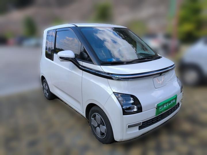 Wuling Air ev 2023 4-Seater - Advanced photo 3