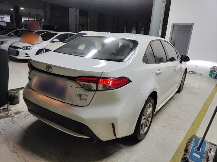 Levin 2022 185T CVT Luxury photo 6