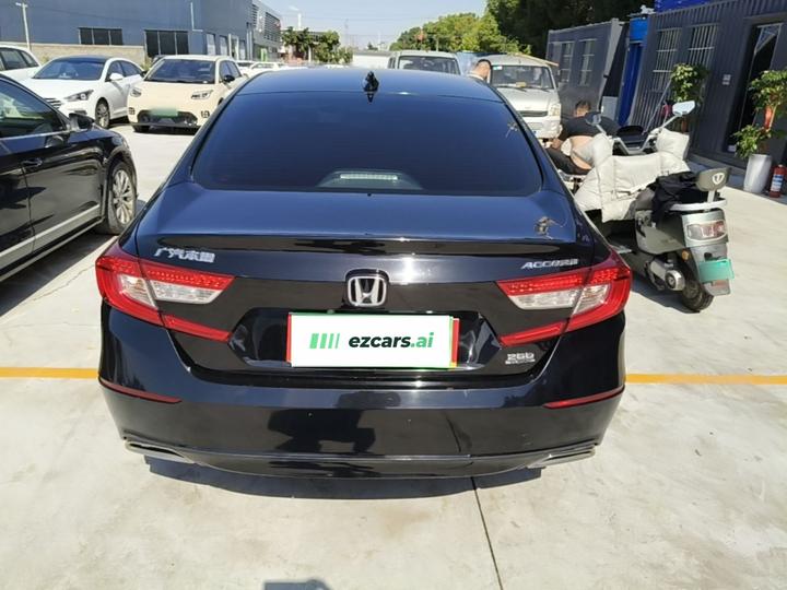 Accord 2018 260TURBO Elite China VI photo 5