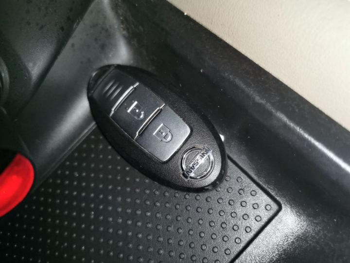 X-Trail 2017 2.0L CVT Comfort 2WD photo 8