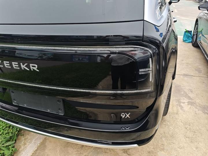 9X 2025 Ultra 70kWh 6-Seater photo 7