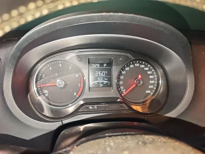 Polo 2016 1.6L AT Comfort photo 4