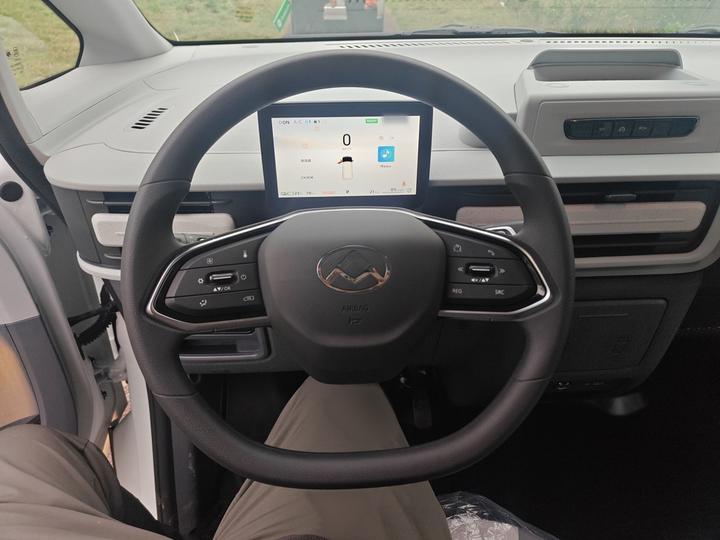 MAXUS V1 2026 V1 50kWh photo 6