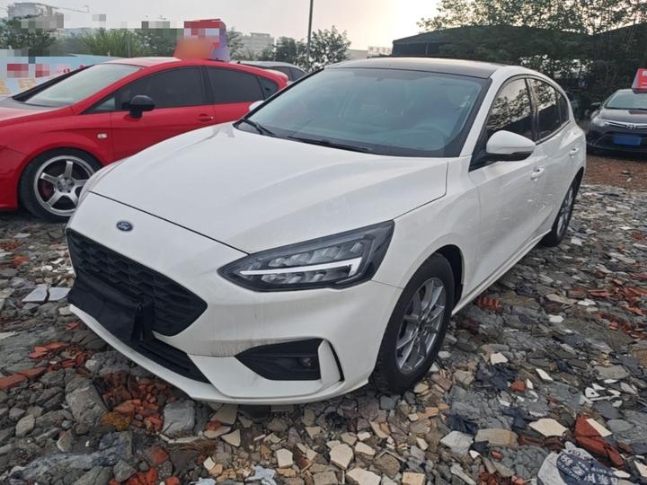 Focus 2021 Hatchback EcoBoost 180 AT