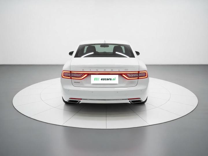 2019 2.0T RWD China VI photo 3