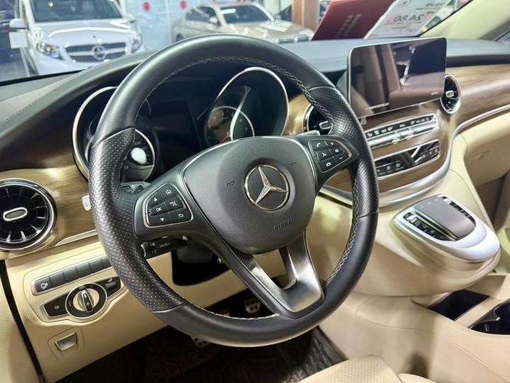 V-Class 2022 V 260 Premium photo 3
