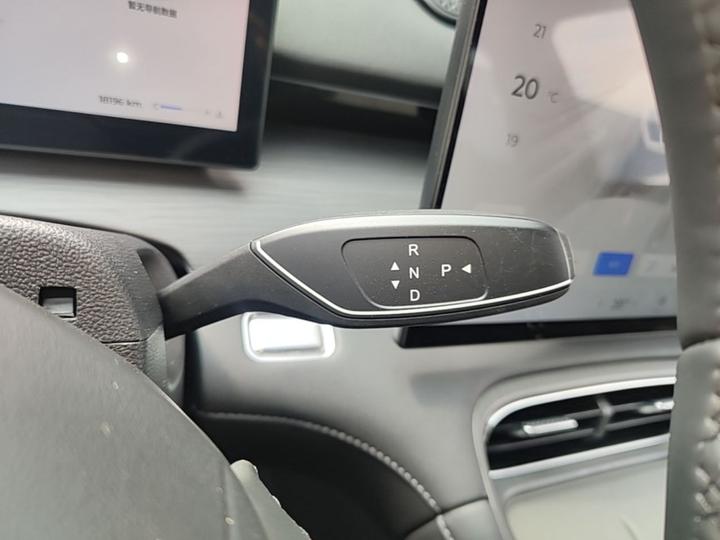 Tiggo 8 PLUS 2025 290TGDI DCT Luxury photo 6