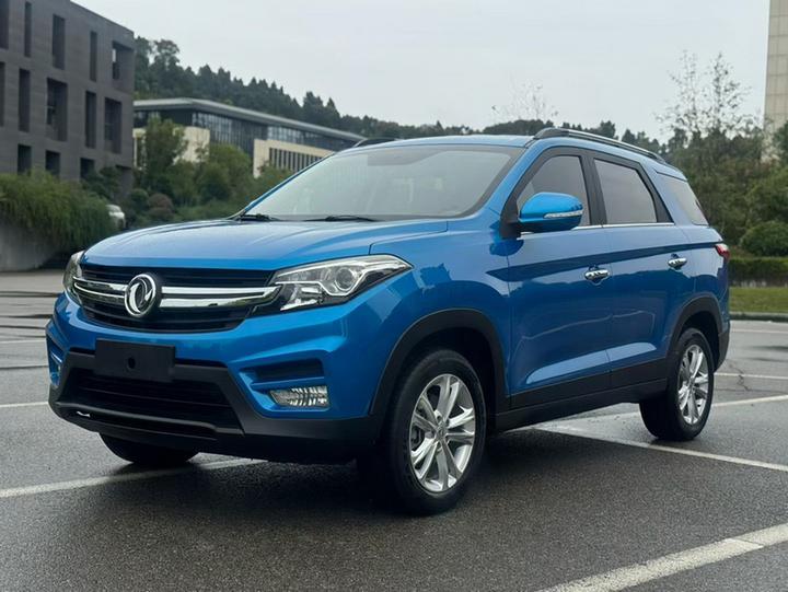 Fengon S560 2018 1.8L MT 5-Seater