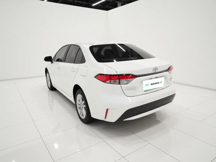 Levin 2022 185T CVT Luxury photo 4