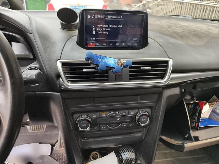 3 Axela 2017 Hatchback 2.0L AT Sport China V photo 5