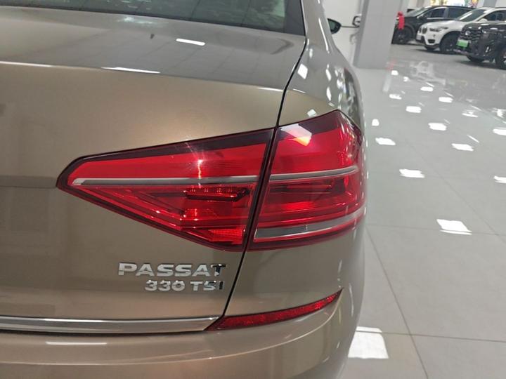 Passat 2016 330TSI DSG photo 7