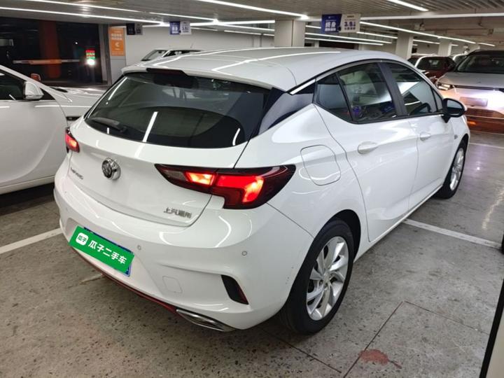 Verano 2016 Hatchback 15S AT Progressive photo 6