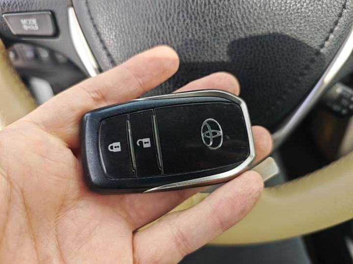 RAV4 2016 2.0L CVT RWD Comfort China V photo 8