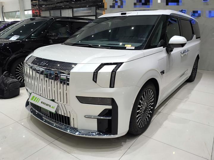 009 2024 7-Seater AWD 108kWh
