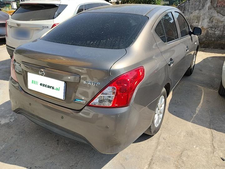 2015 1.5XE CVT Comfort photo 4