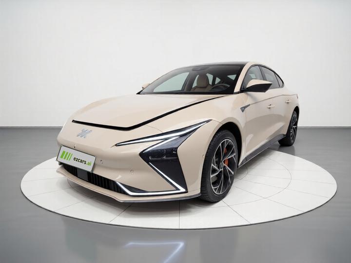 IM Motors L7 2022 Dynamic