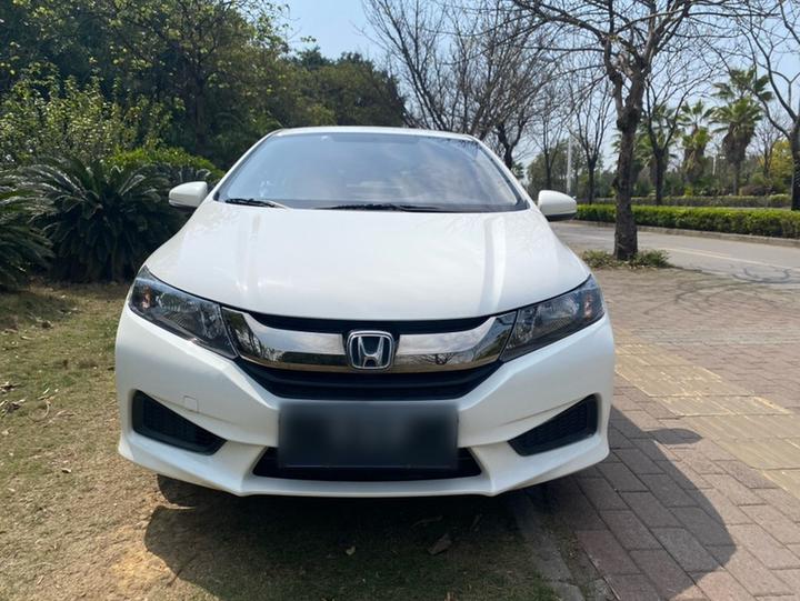 2019 1.5L CVT Comfort photo 2
