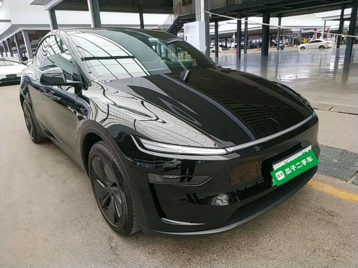 Model Y 2026 Long Range RWD photo 3