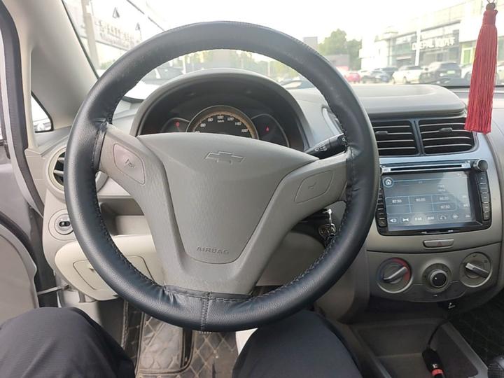2013 Sedan 1.2L MT photo 6