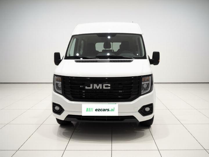 2023 2.0T MT Short Wheelbase 5-Seater photo 2