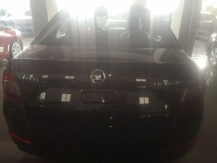 Octavia 2017 1.6L AT photo 3
