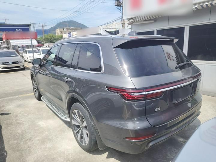 Li Auto ONE 2020 EREV 6-Seater photo 4