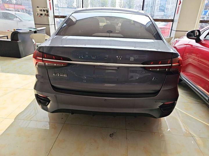 i5 2021 1.5L MT photo 5