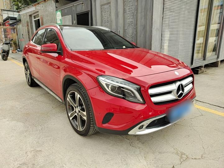 GLA 2016 GLA 220 4MATIC Luxury photo 3