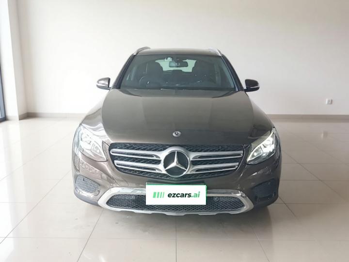 GLC 2017 GLC 200 4MATIC photo 2