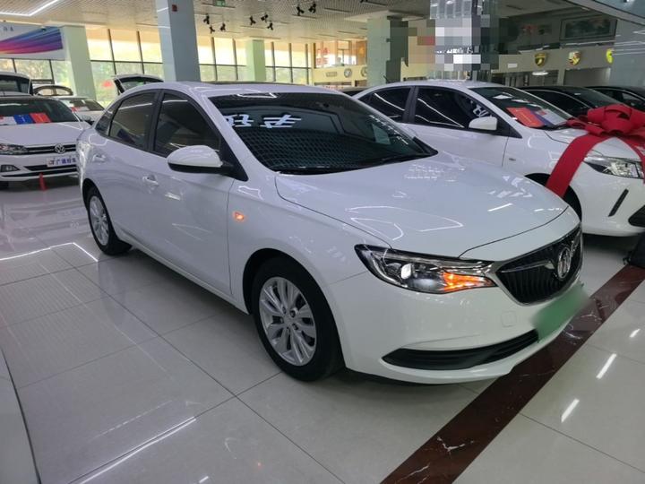 Excelle 2021 Facelift Classic 1.5L AT Elite photo 3
