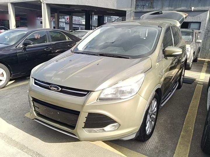Kuga 2015 1.5L GTDi RWD