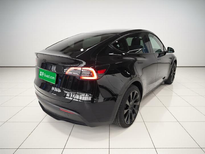 Model Y 2022 Facelift RWD photo 6