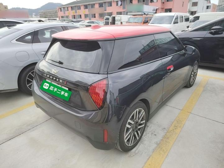 MINI COOPER 2024 456km COOPER E Classic photo 6