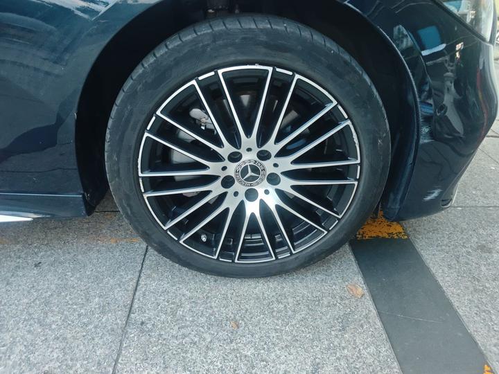 C-Class 2024 Facelift C 260 L Sport photo 8