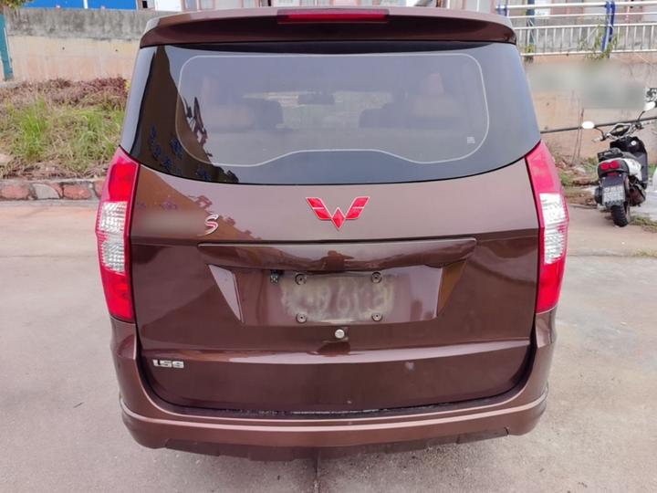 Wuling Hongguang 2014 1.5L S Standard photo 5