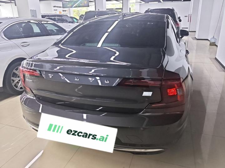 S90 EV 2022 T8 E Hybrid Luxury photo 3
